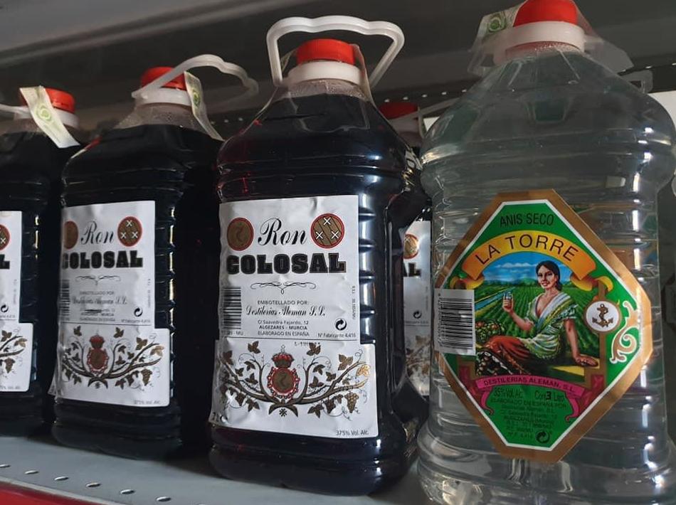 Anís y Licores: Productos de Bodegas Los Jumillanos Anís y Licores: Productos de Bodegas Los Jumillanos