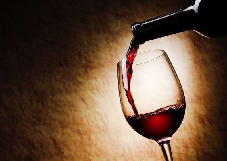 Cata de vinos: Productos de Bodegas Los Jumillanos Cata de vinos: Productos de Bodegas Los Jumillanos