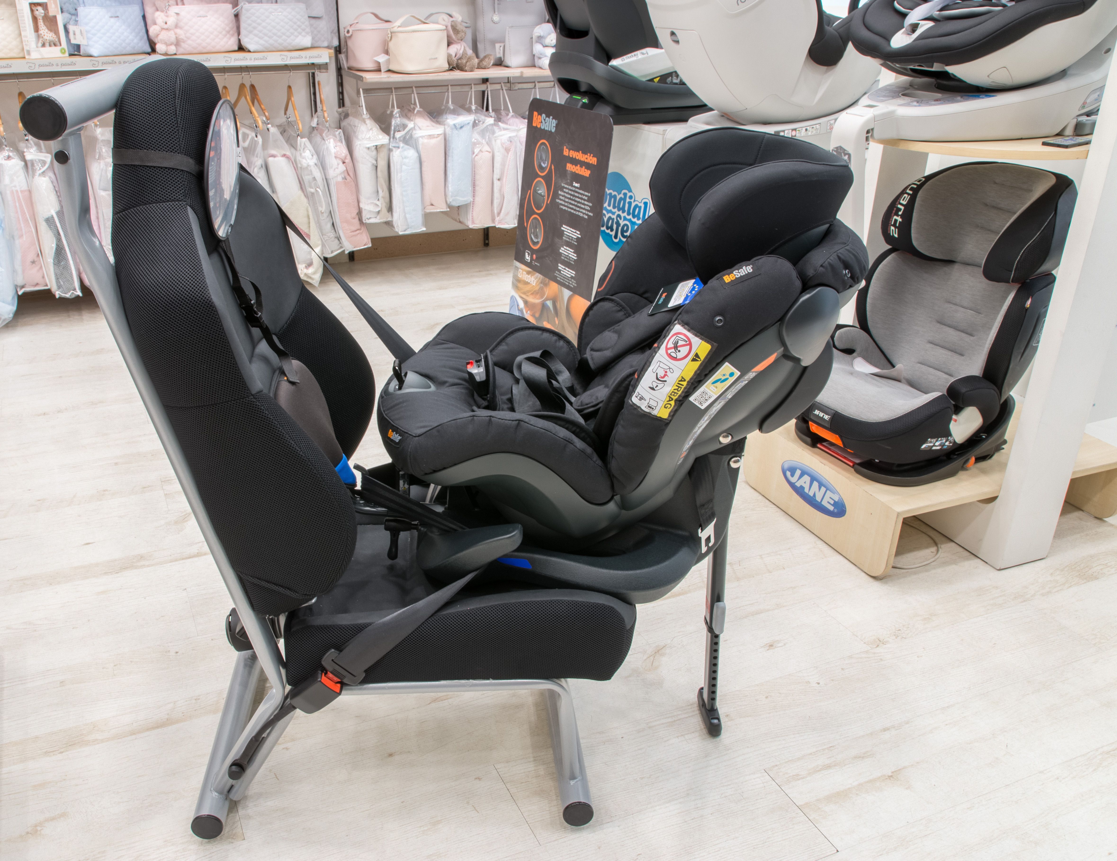 En Mister Baby te ayudamos elegir correctamente la silla de coche para tu bebé