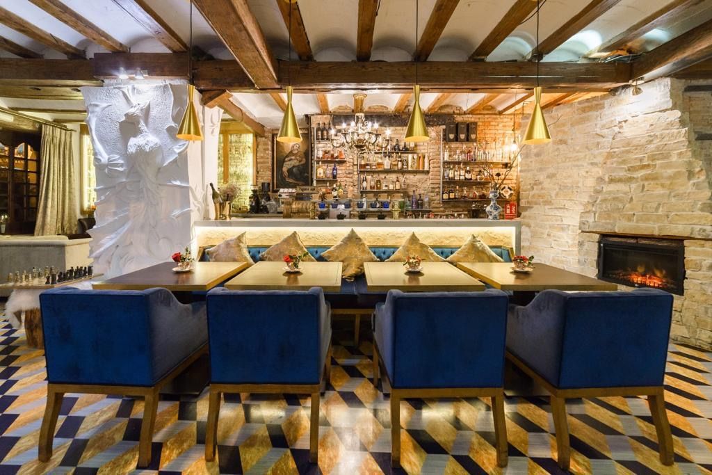 Restaurant with traditional and modern fusion in Valencia