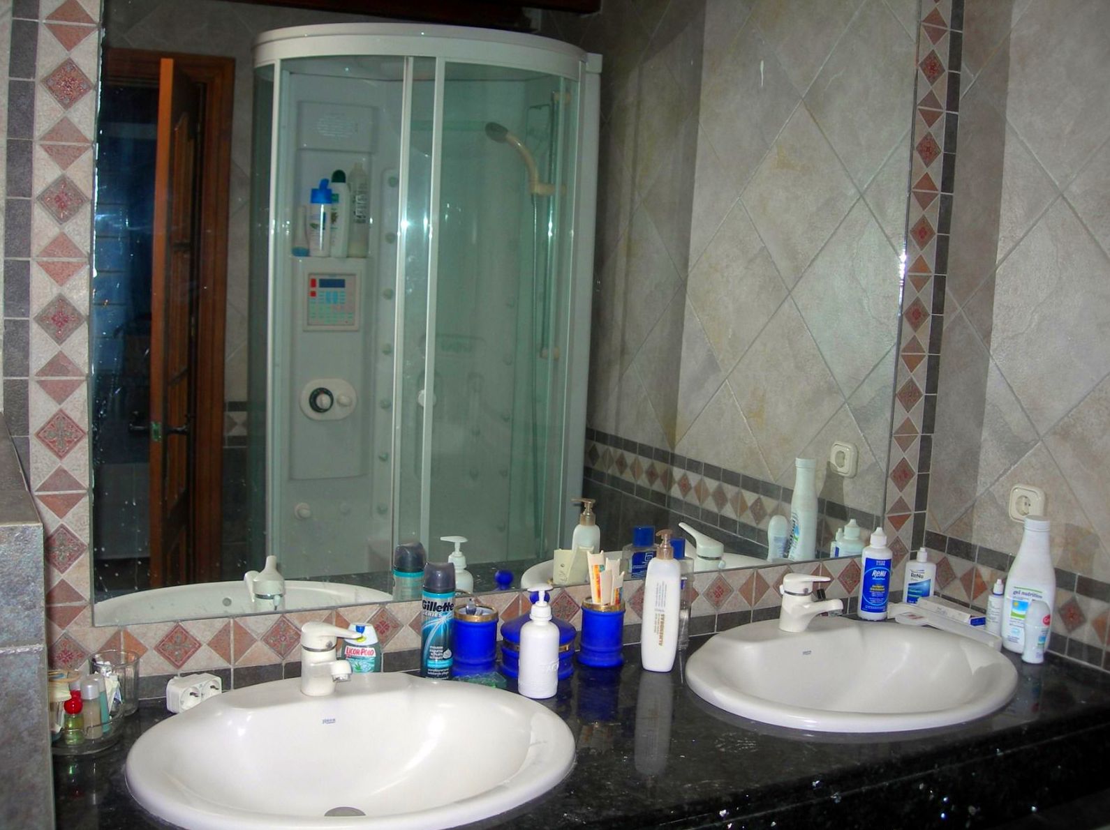 CHALET EN PECHINA : Servicios de Asesoría Castillo y Moreno CHALET EN PECHINA : Servicios de Asesoría Castillo y Moreno