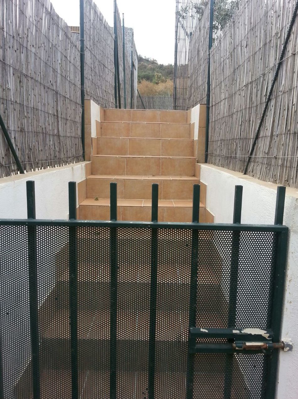 PARCELA CON CORTIJO EN ALSODUX: Servicios de Asesoría Castillo y Moreno PARCELA CON CORTIJO EN ALSODUX: Servicios de Asesoría Castillo y Moreno