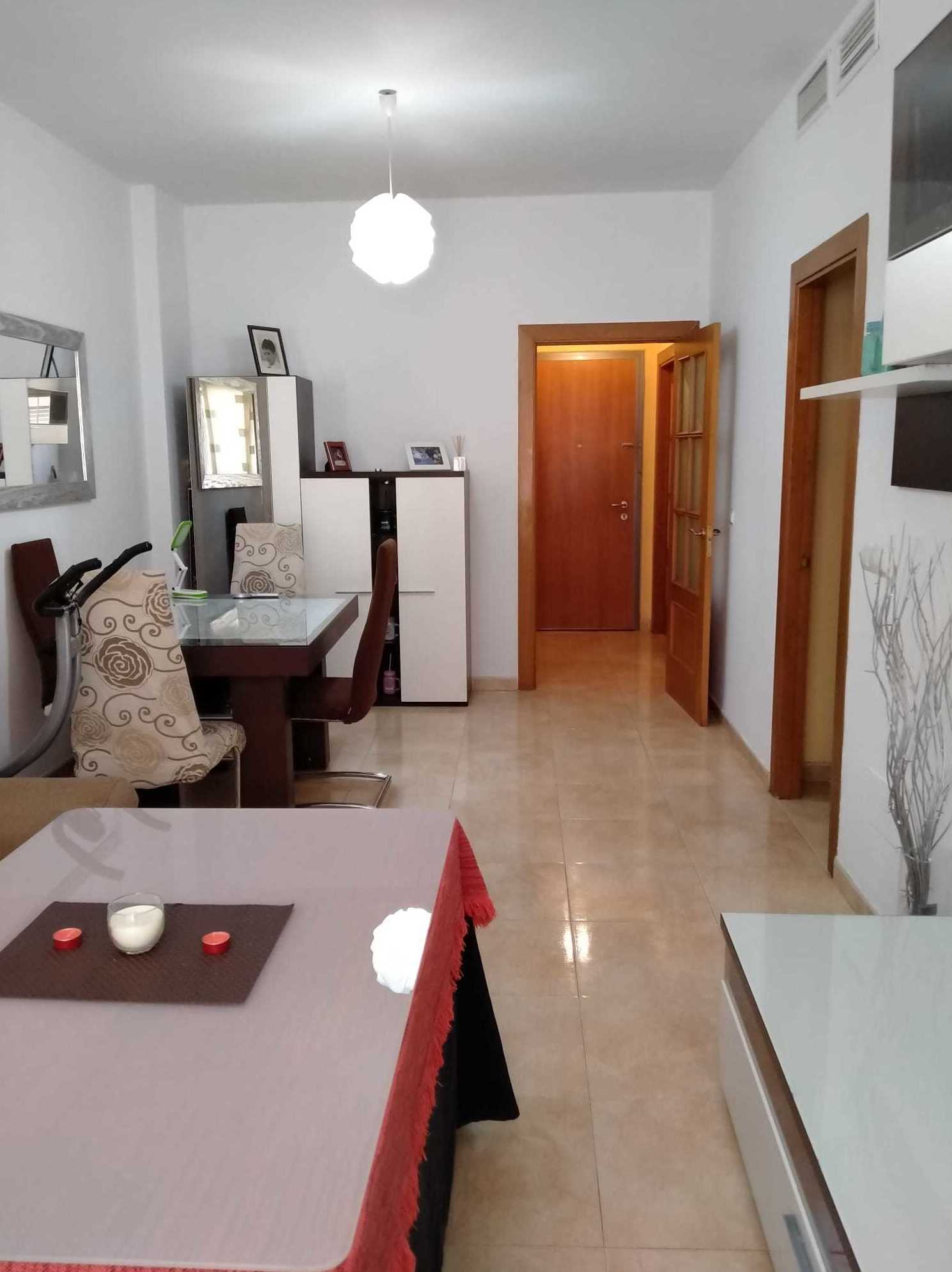 PISO EN BENAHADUX: Servicios de Asesoría Castillo y Moreno PISO EN BENAHADUX: Servicios de Asesoría Castillo y Moreno