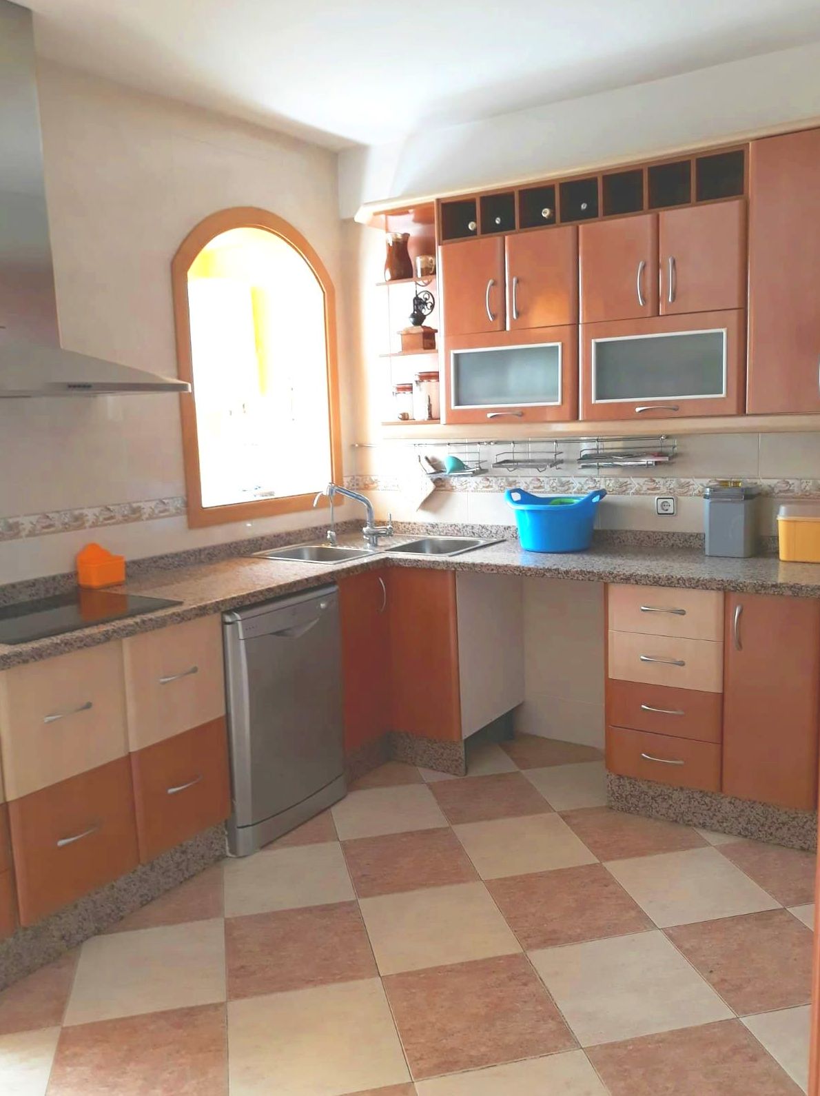 PISO EN ROQUETAS DE MAR: Servicios de Asesoría Castillo y Moreno PISO EN ROQUETAS DE MAR: Servicios de Asesoría Castillo y Moreno