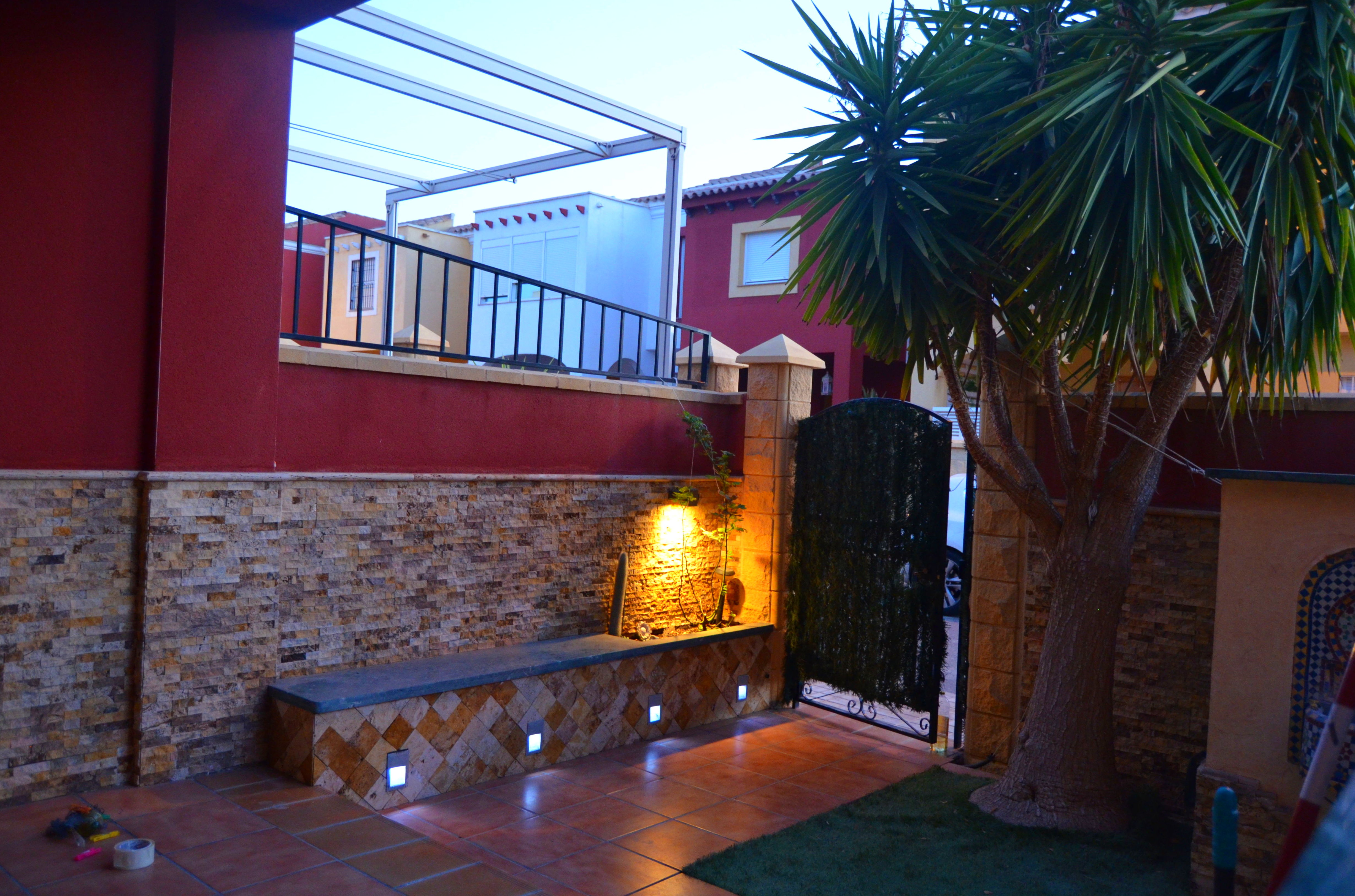 DUPLEX EN BENAHADUX: Servicios de Asesoría Castillo y Moreno DUPLEX EN BENAHADUX: Servicios de Asesoría Castillo y Moreno