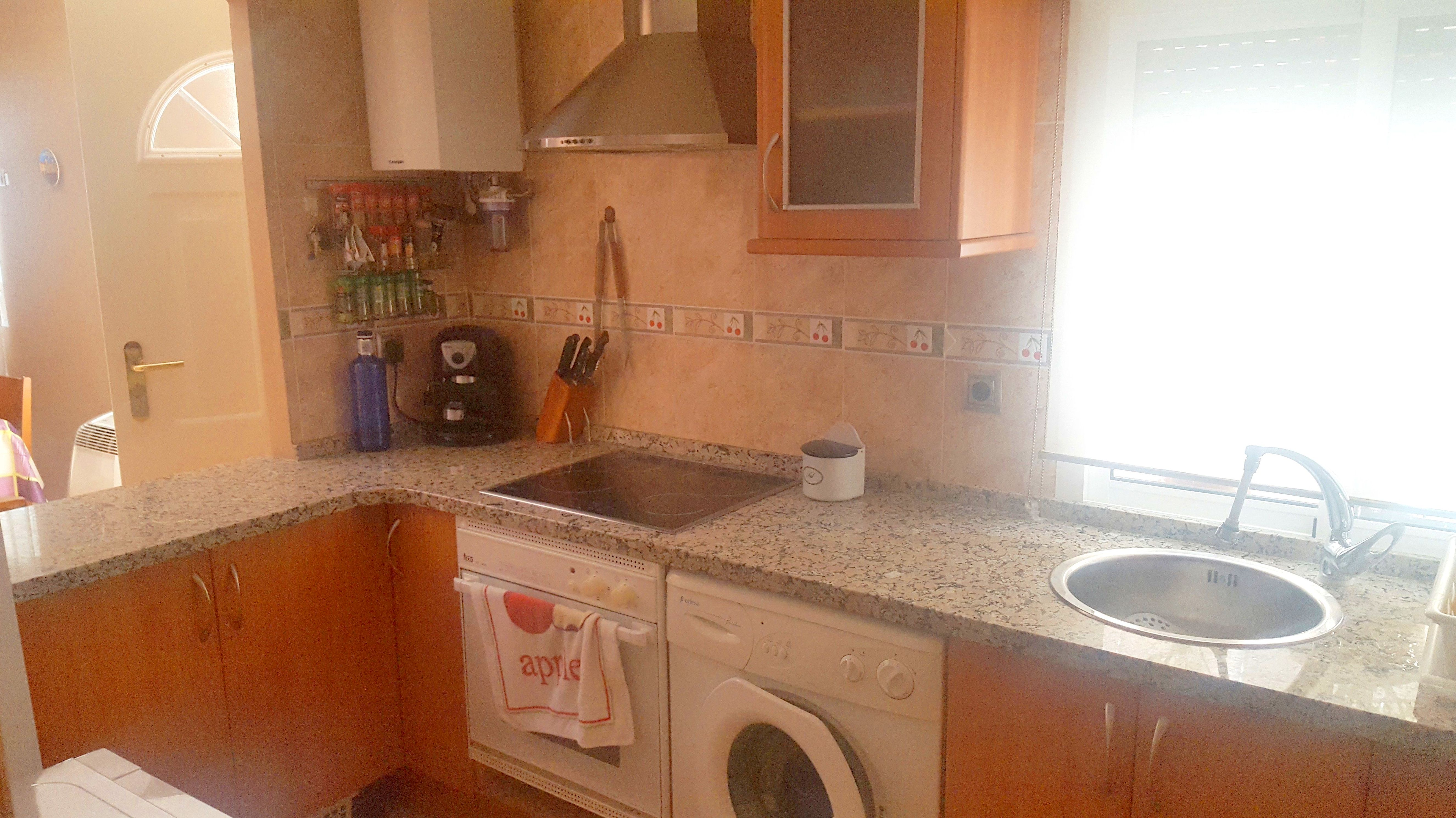 CASA EN GADOR DE 56 M2: Servicios de Asesoría Castillo y Moreno CASA EN GADOR DE 56 M2: Servicios de Asesoría Castillo y Moreno