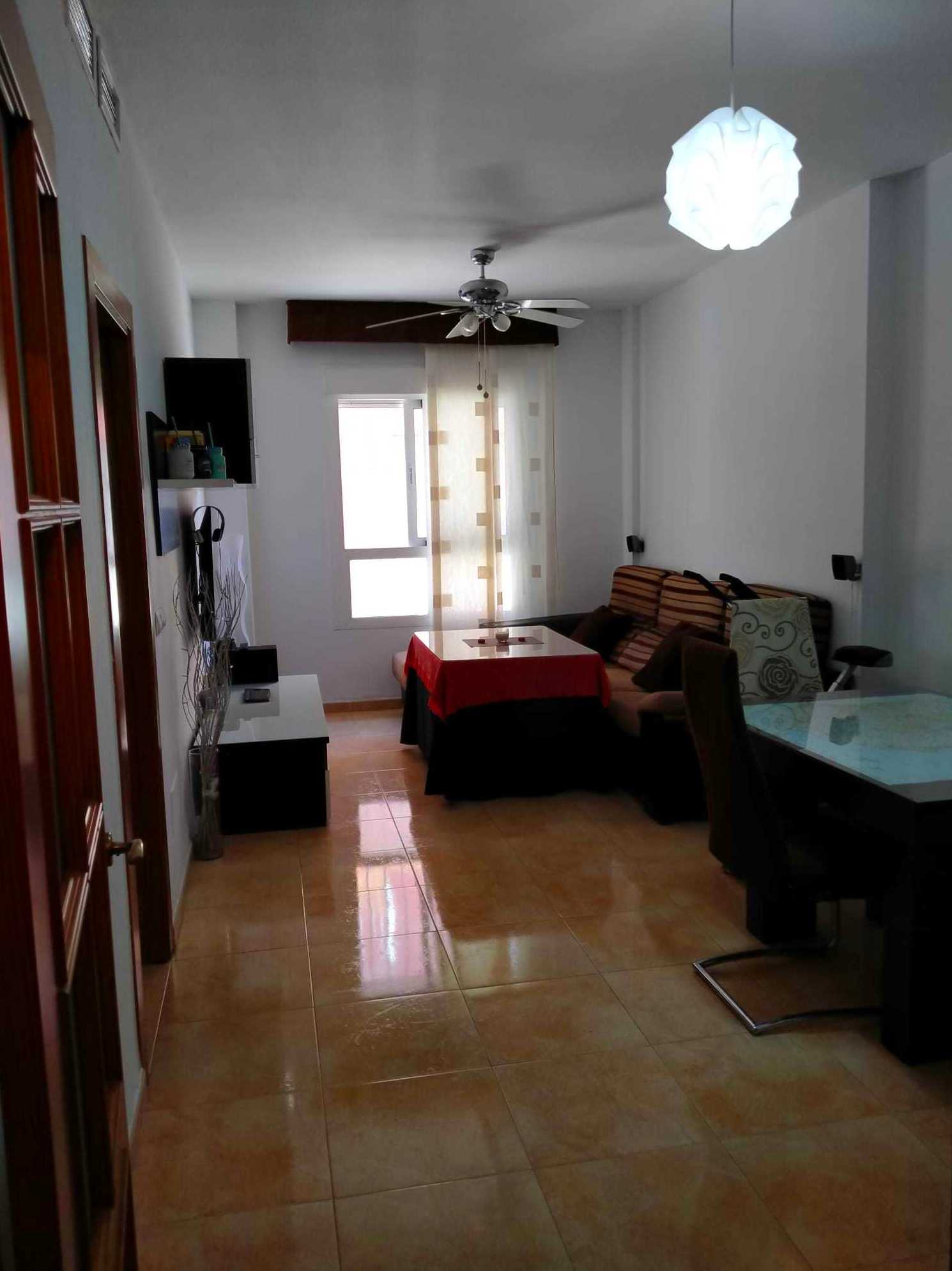 PISO EN BENAHADUX: Servicios de Asesoría Castillo y Moreno PISO EN BENAHADUX: Servicios de Asesoría Castillo y Moreno