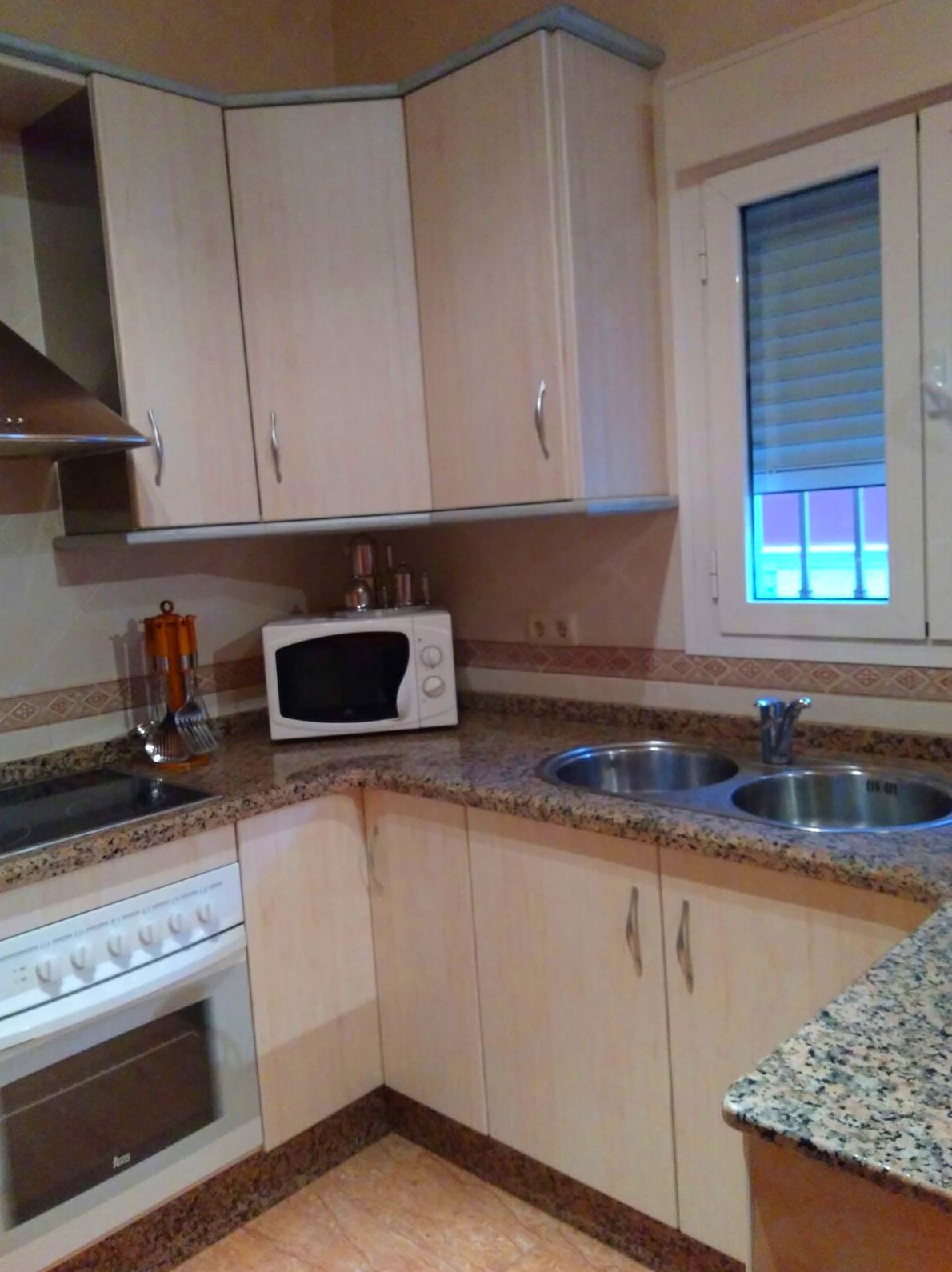 CASA EN BENAHADUX: Servicios de Asesoría Castillo y Moreno CASA EN BENAHADUX: Servicios de Asesoría Castillo y Moreno